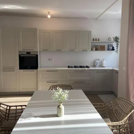 Apartment Cosy Near The
